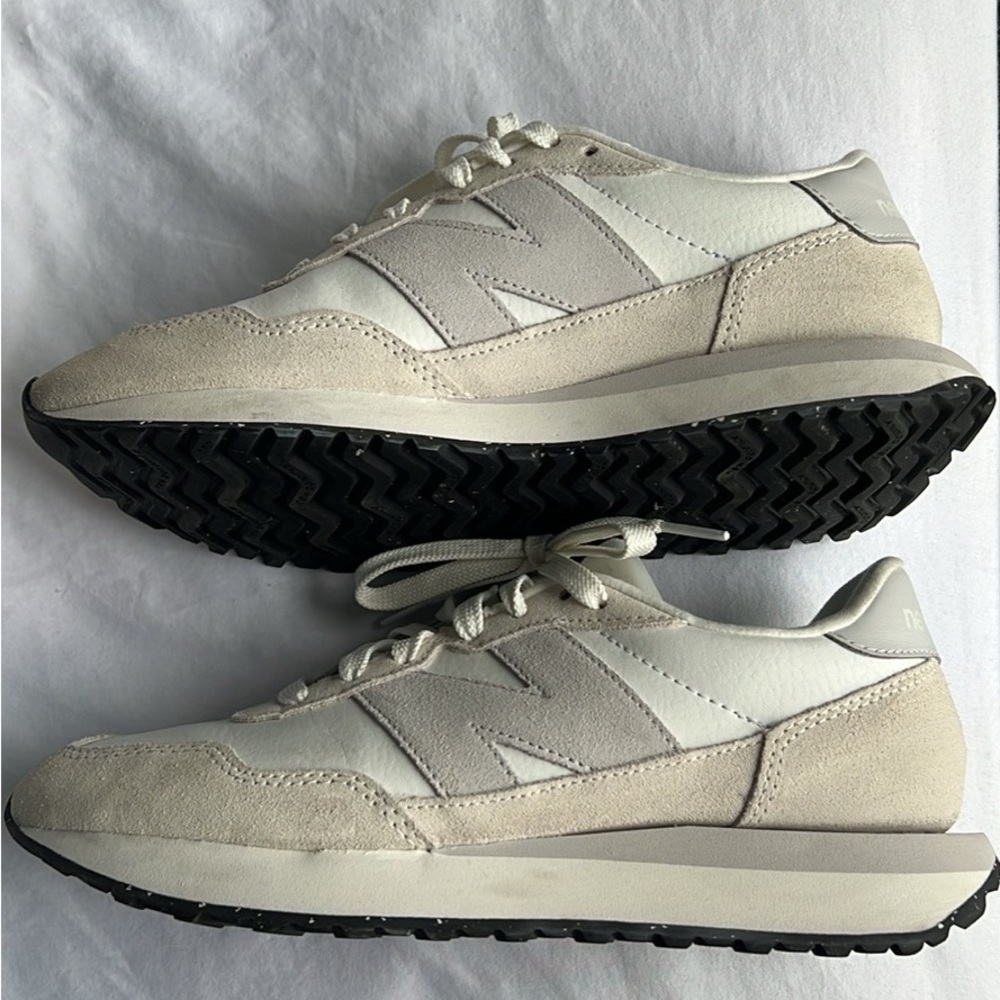 Women’s New Balance 237 - size 8